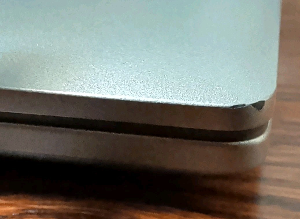 Dell Latitude 5450 14″ 32GB 512GB, Titan Grey NOS minor cosmetic flaw