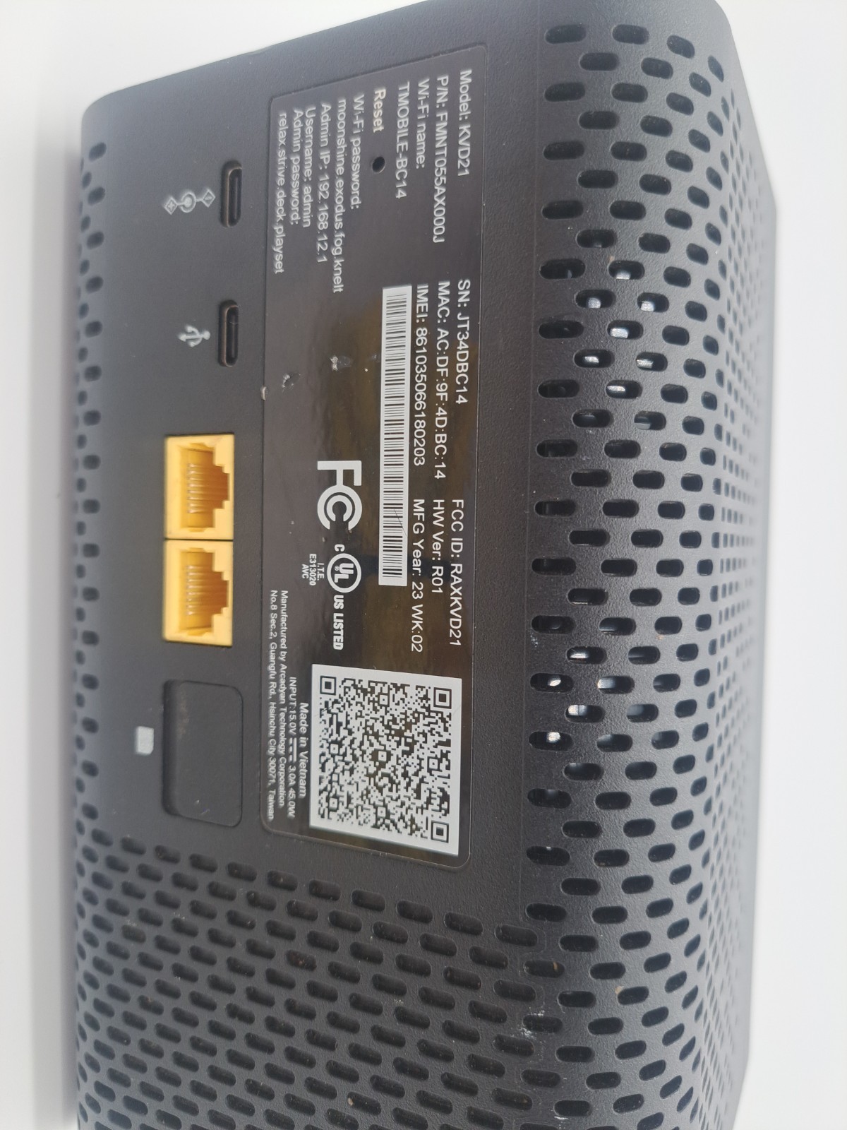 T-Mobile ARC KVD21 5G Home Internet Wi-Fi Gateway – Black – Used NO ADAPTER