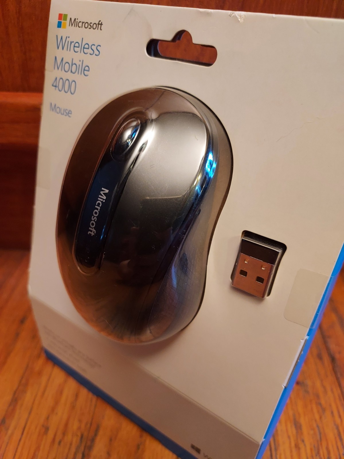 NEW Microsoft Windows Wireless Mobile 4000 BlueTrack Mouse Sealed