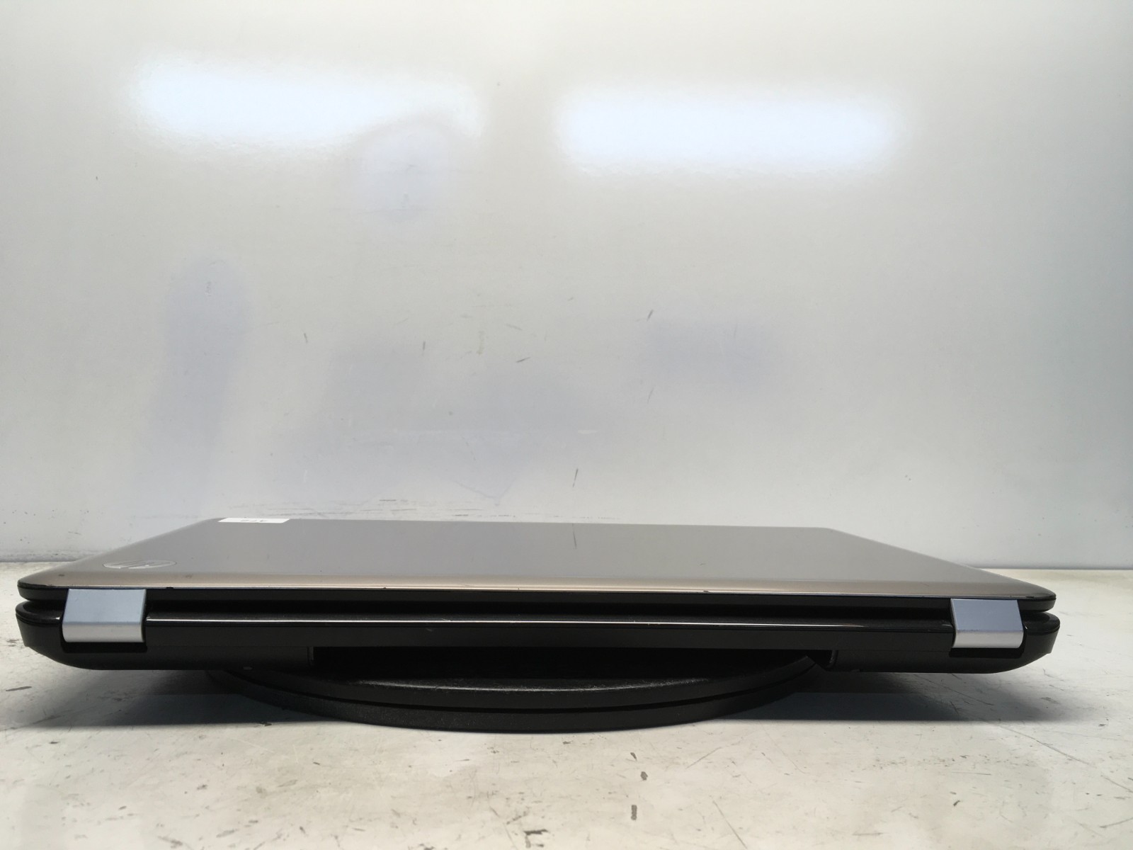 HP Pavilion G7-1277DX AMD A4-3300M 1900MHz 4 GB NO HDD