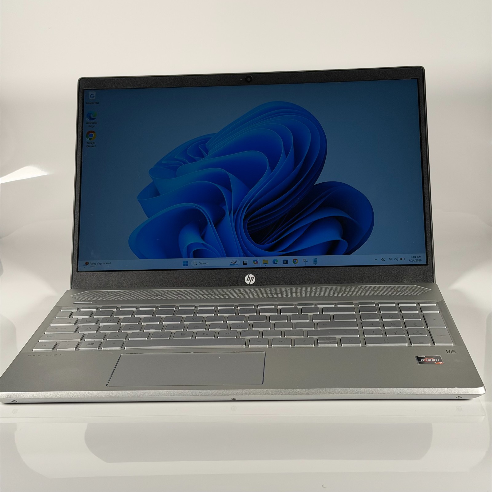 HP Pavilion 15 Touchscreen AMD Ryzen 7 3700U | 16GB RAM | 500GB SSD | Windows 11