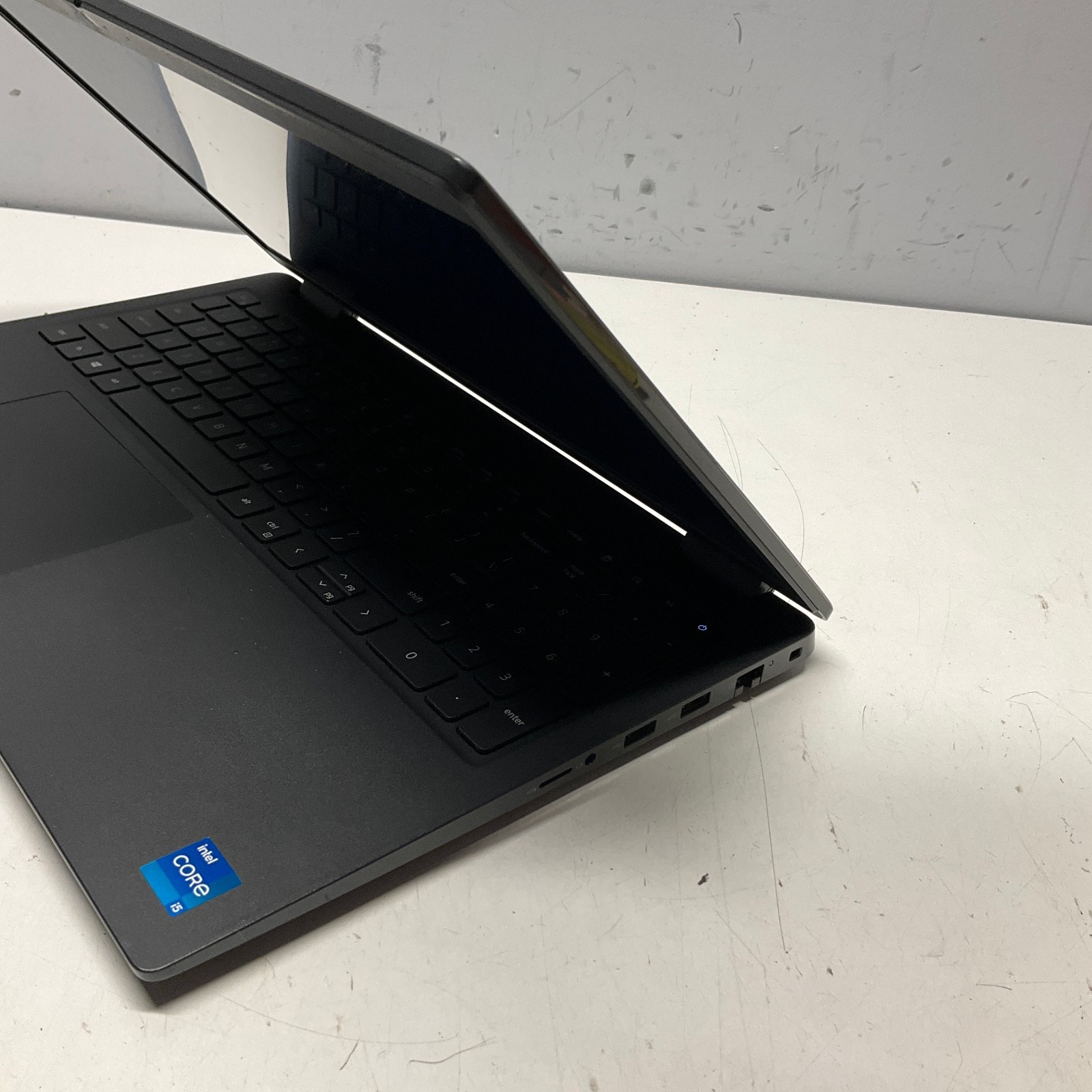 Dell Latitude 3520 Laptop Intel i5-1135G7 4GB RAM 256GB SSD Windows 11 Pro