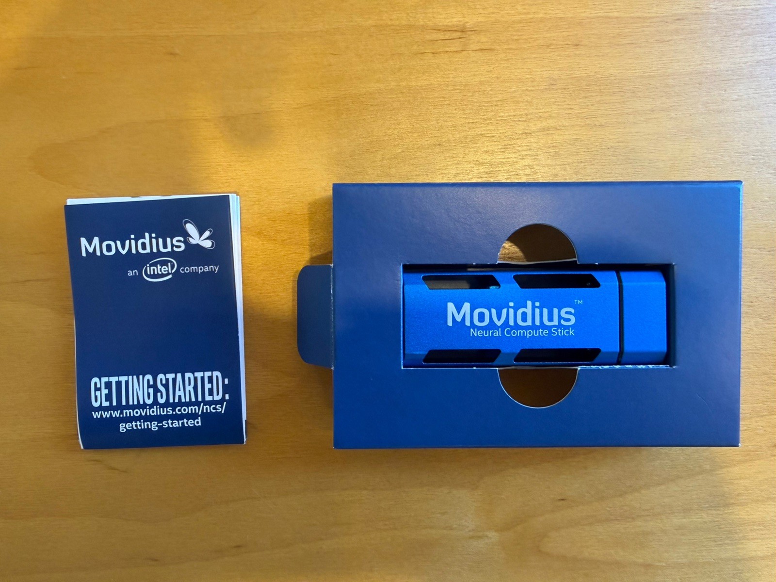 Intel NCSM2450.DK1 Movidius Neural Compute Stick NEW OPEN BOX