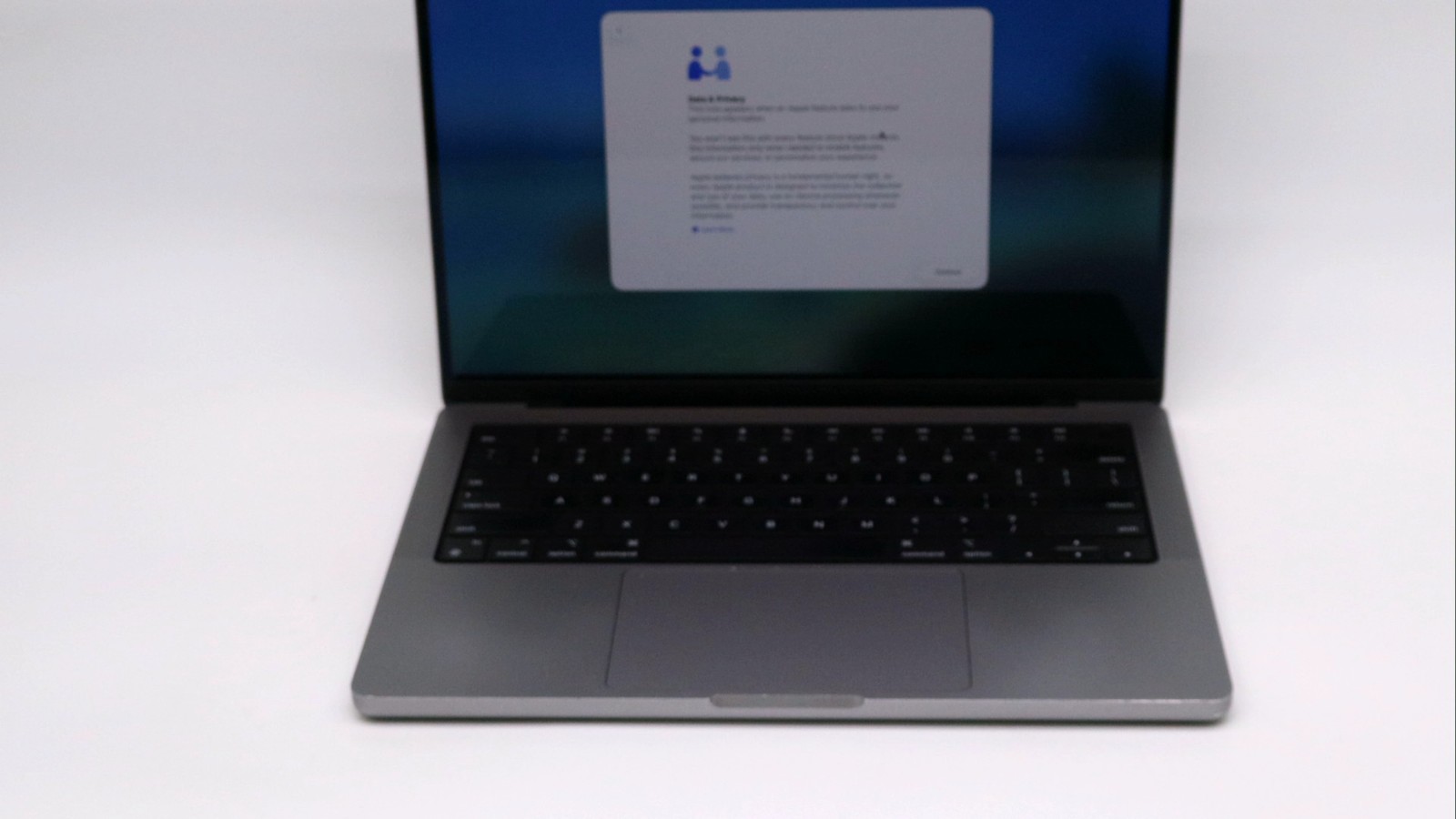 Apple Macbook Pro 14″ M1 Pro 8-Core 16GB 1TB – Good