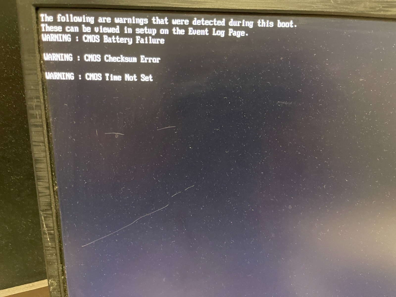 Intel NUC8i3CYSN i3-8121U, Radeon 540, *4GB RAM, 1TB HDD, Win10 – Retail Box