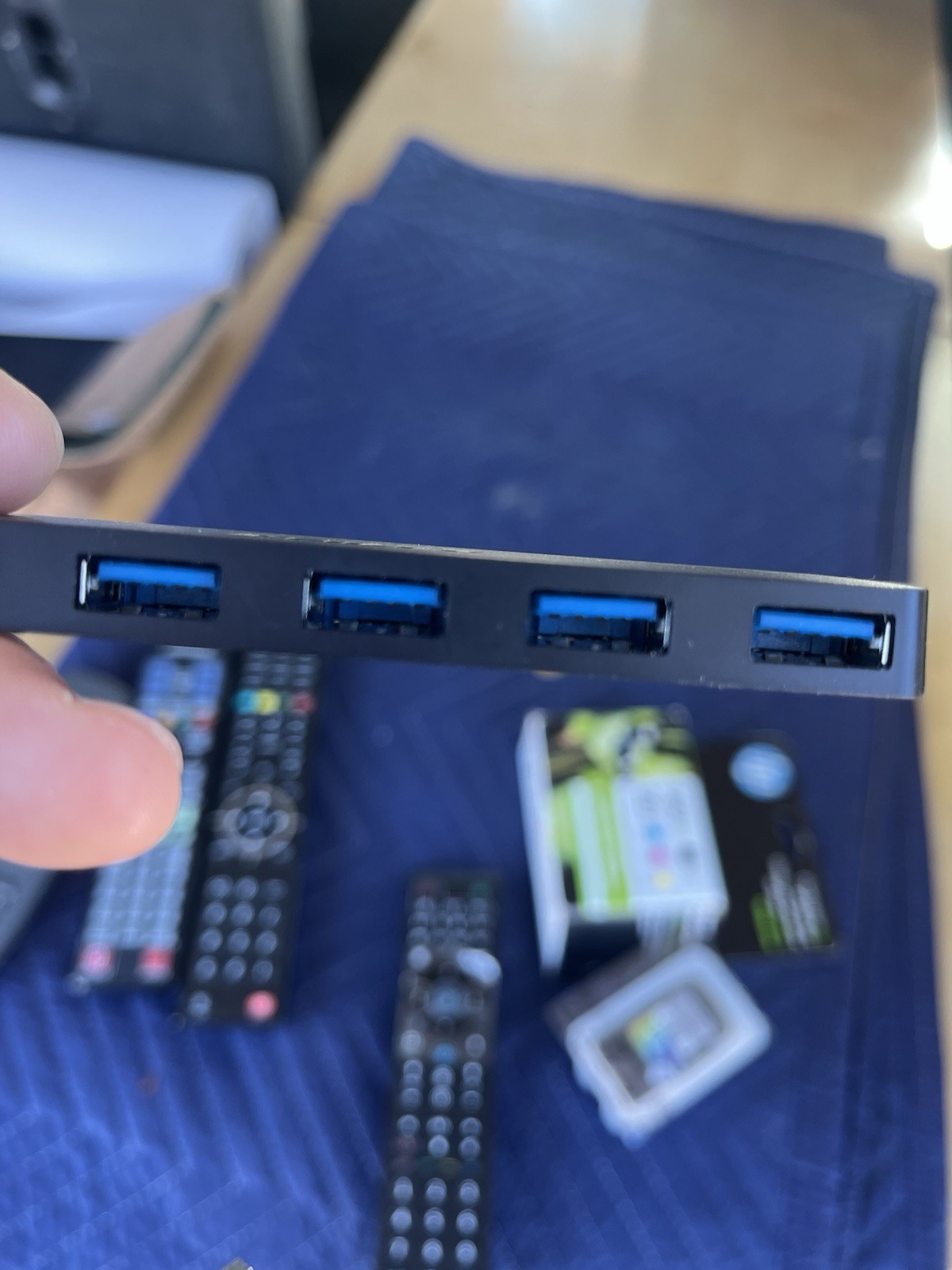 Anker 4-Port USB 3.0 Ultra Slim Data Hub for Macbook Pro or any Laptop