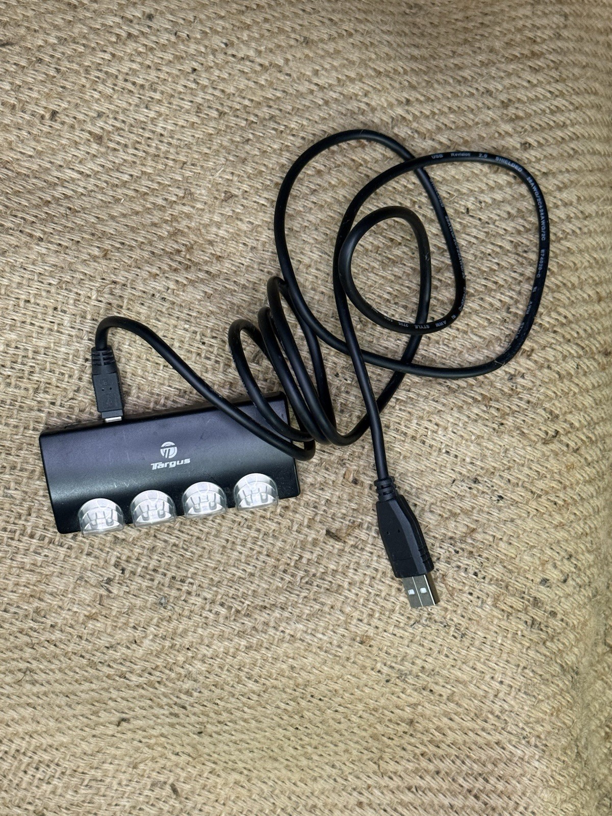 Targus PA055U USB 4-Port Portable Hub Splitter Box Black