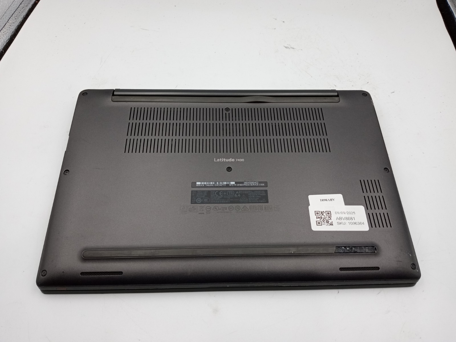 Dell Latitude 7400 14″ Laptop Intel i7-8665U 8GB RAM 128GB SSD Windows 11 -RR