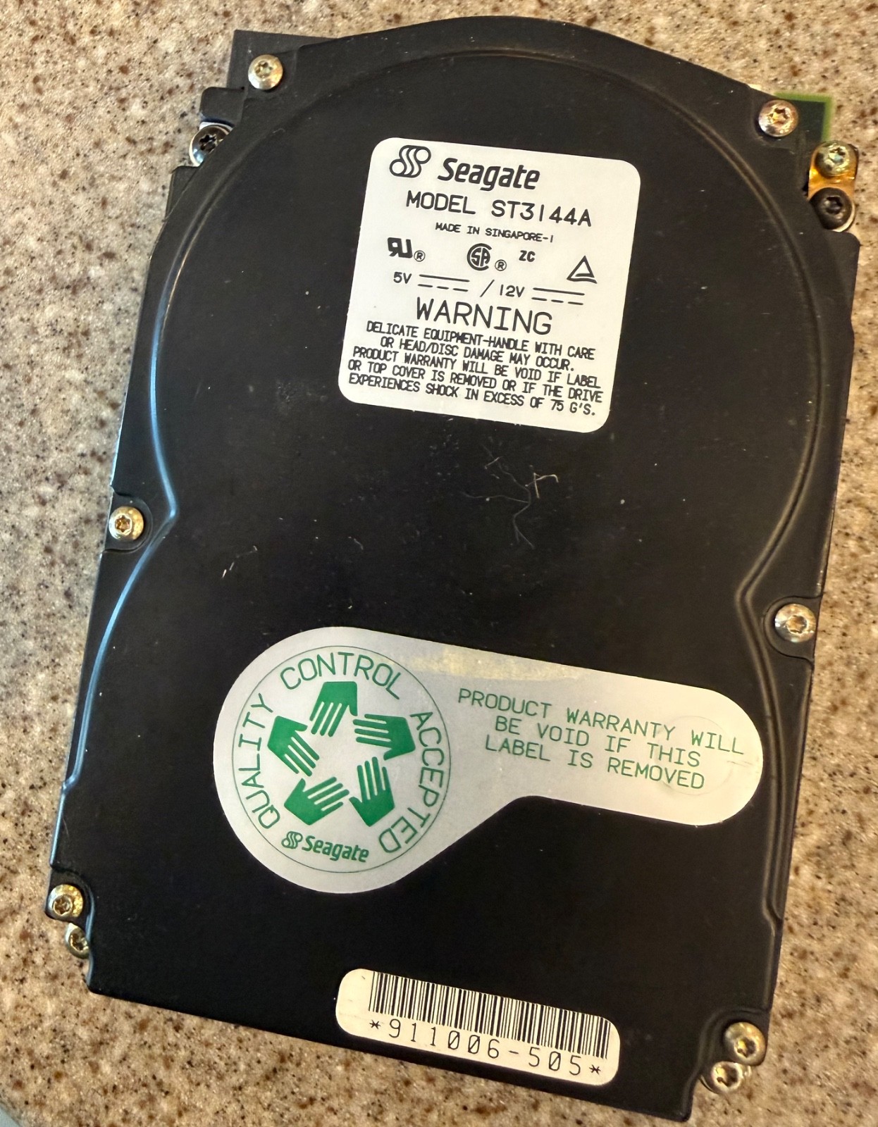 SEAGATE ~ Model ST3144A 130Mb 3.5″ IDE Hard Drive 911006-505