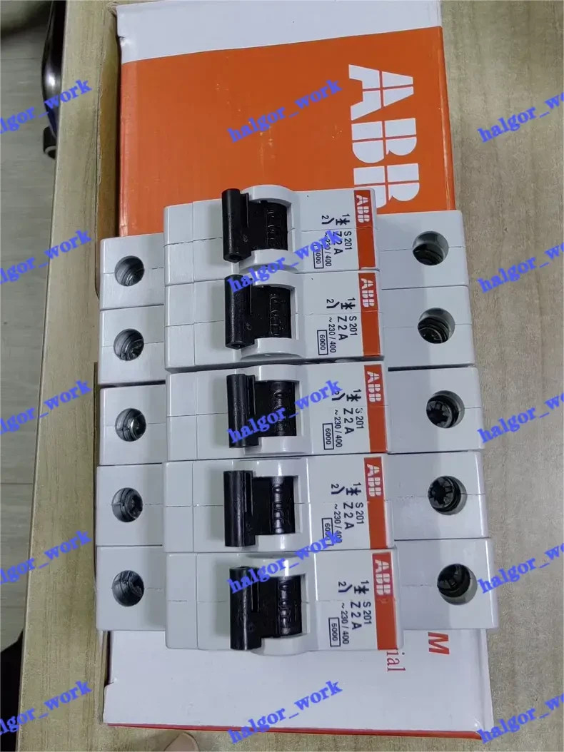 1PCS NEW S201 Z2A S201-Z2 NO BOX In Stock #YY