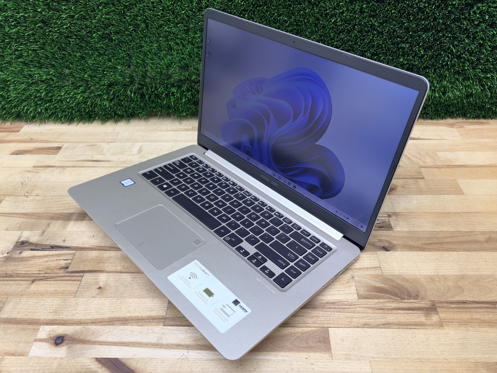 Asus VivoBook S Intel Core i5-8th Gen 1.60GHz 8GB RAM 1TB HDD Windows 11 Pro*