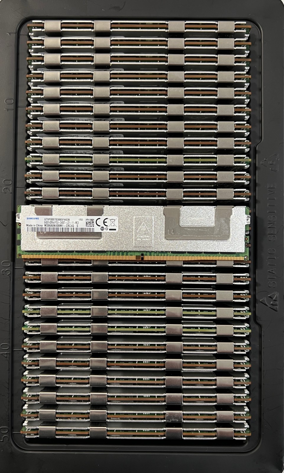 Samsung 64GB DDR4 RAM PC4-2400T LRDIMM 4DRx4 Server Memory M386A8K40BM1-CRC4Q