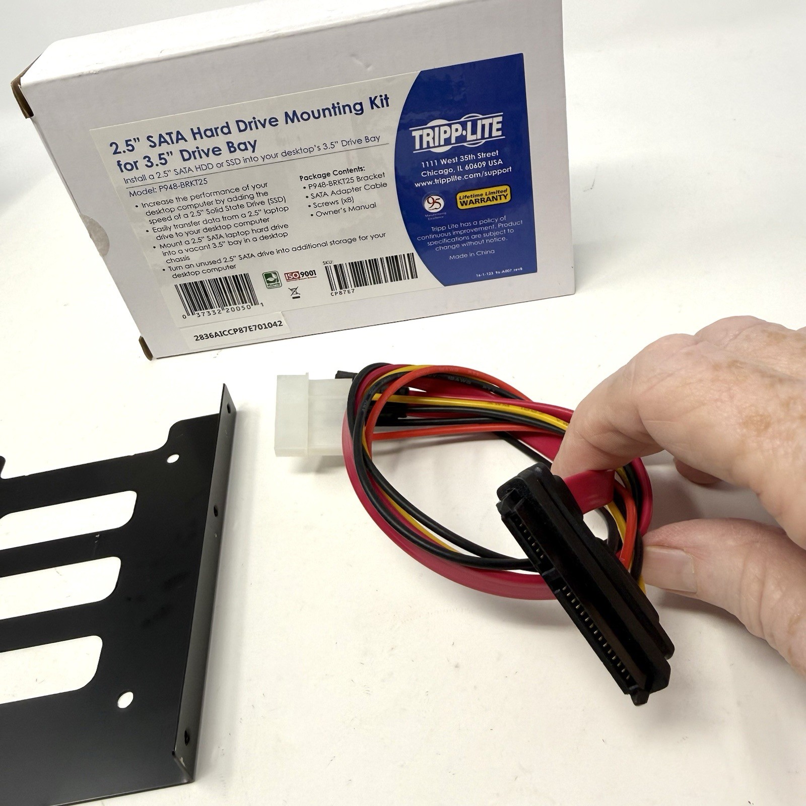 Tripp Lite 2.5in SATA Hard Drive to 3.5in Drive Bay Adapter Mounting Kit