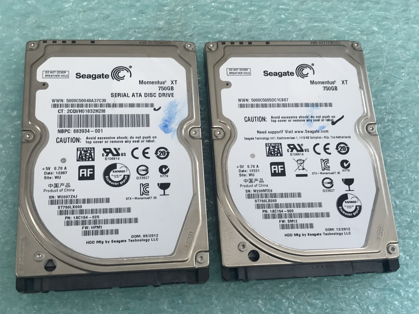 (Lot of 2) Seagate Momentus XT ST750LX003 750GB 7.2K 2.5″ Hybrid Drive – HD755A