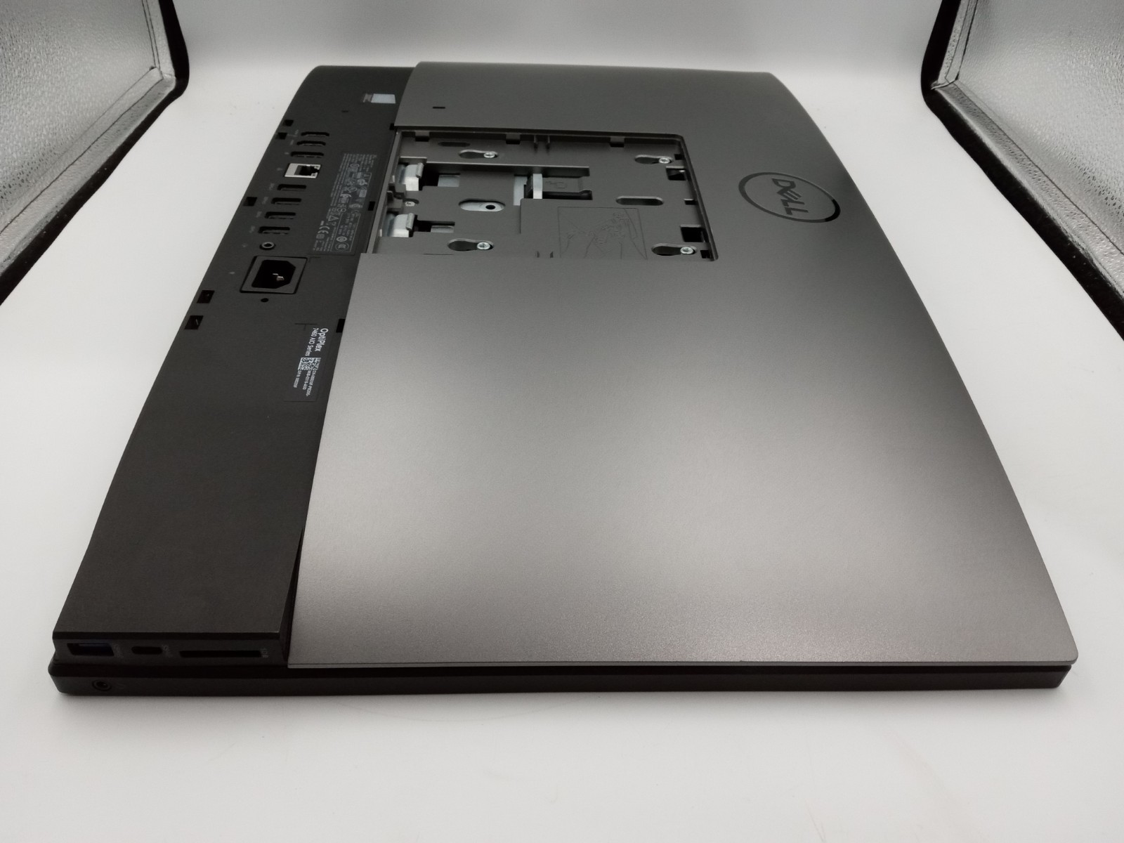 Dell Optiplex 7460 AIO 23.8″ Touchscreen i5-8500 4GB 128GB SSD W11 – READ -RR
