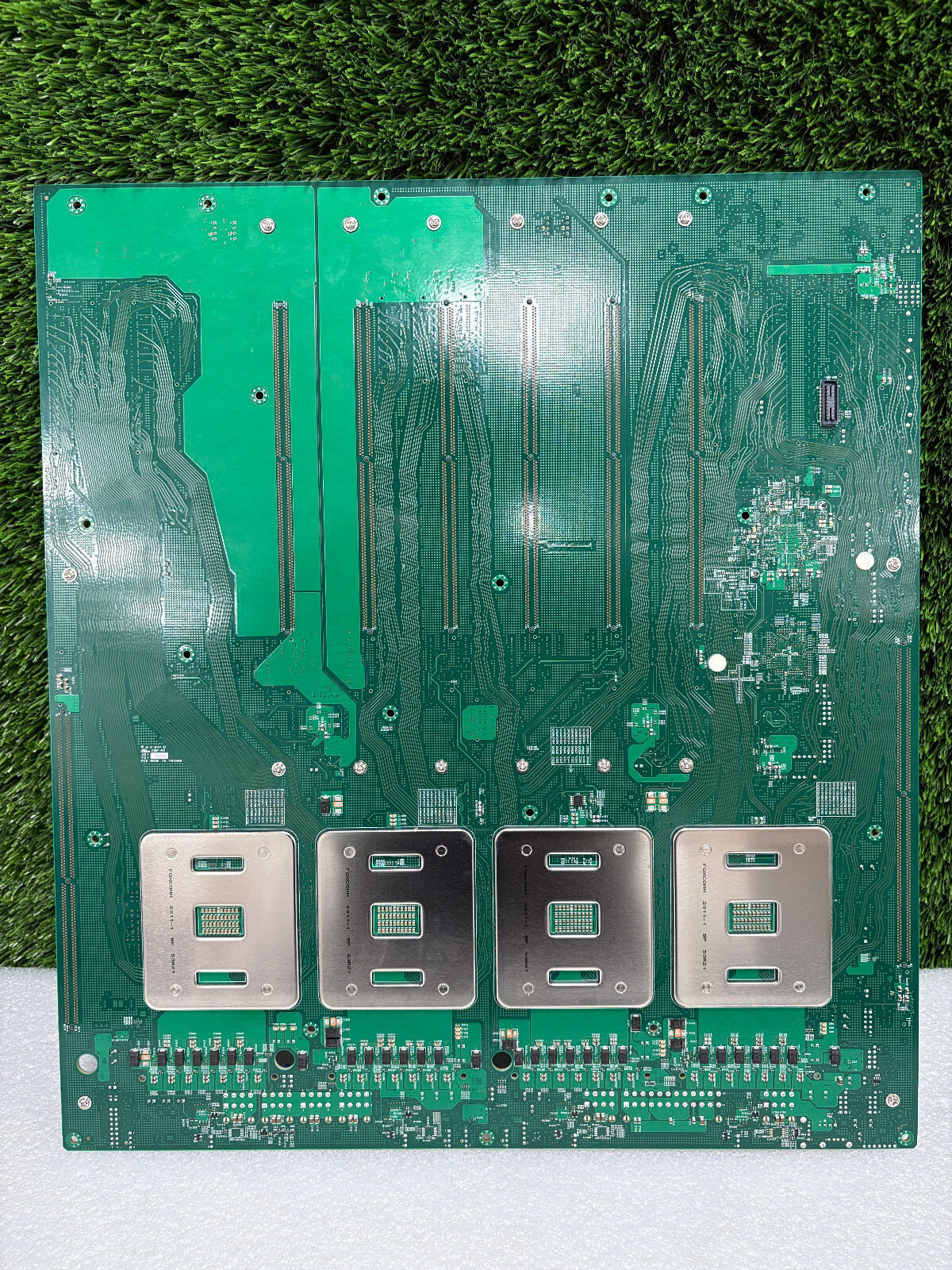 Supermicro X10QBi Quad CPU Socket R1 (LGA 2011) Motherboard w 4x Intel E7-4850