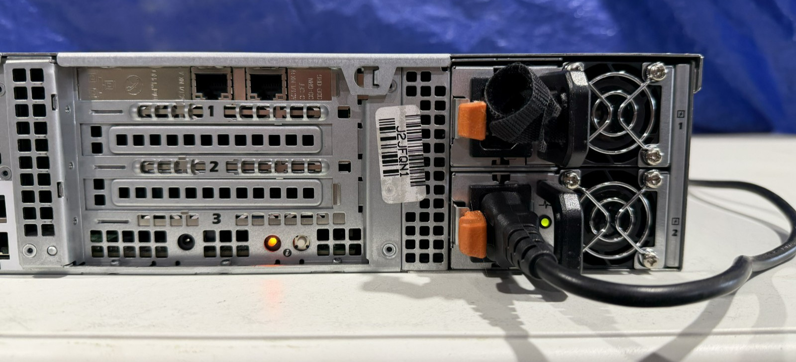 Dell PowerEdge R510 2x Xeon X5650 @ 2.66GHz No Hard-drive See Description