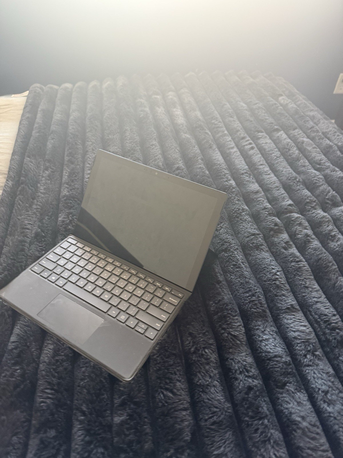 Microsoft Surface Pro 256GB 9.5″ Wi‑Fi Black Tablet/Laptop w/ Keyboard