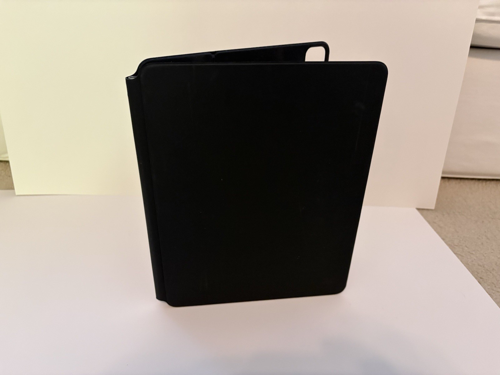 Black Keyboard Folio Case for Apple iPad w/ Integrated Stand