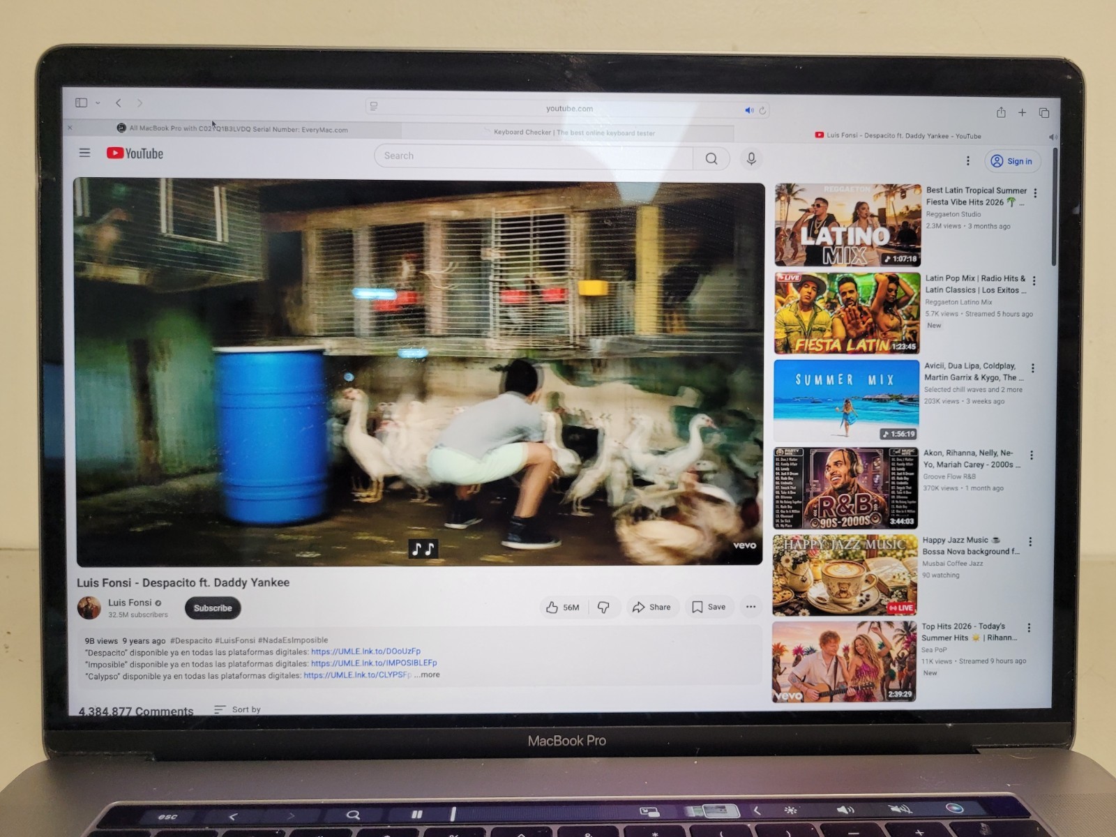 Apple MacBook pro 15″A1990 i9-9980Hk 2.4gh 16gb ram 1tb ssd sequoia C02YQ1B3LVDQ