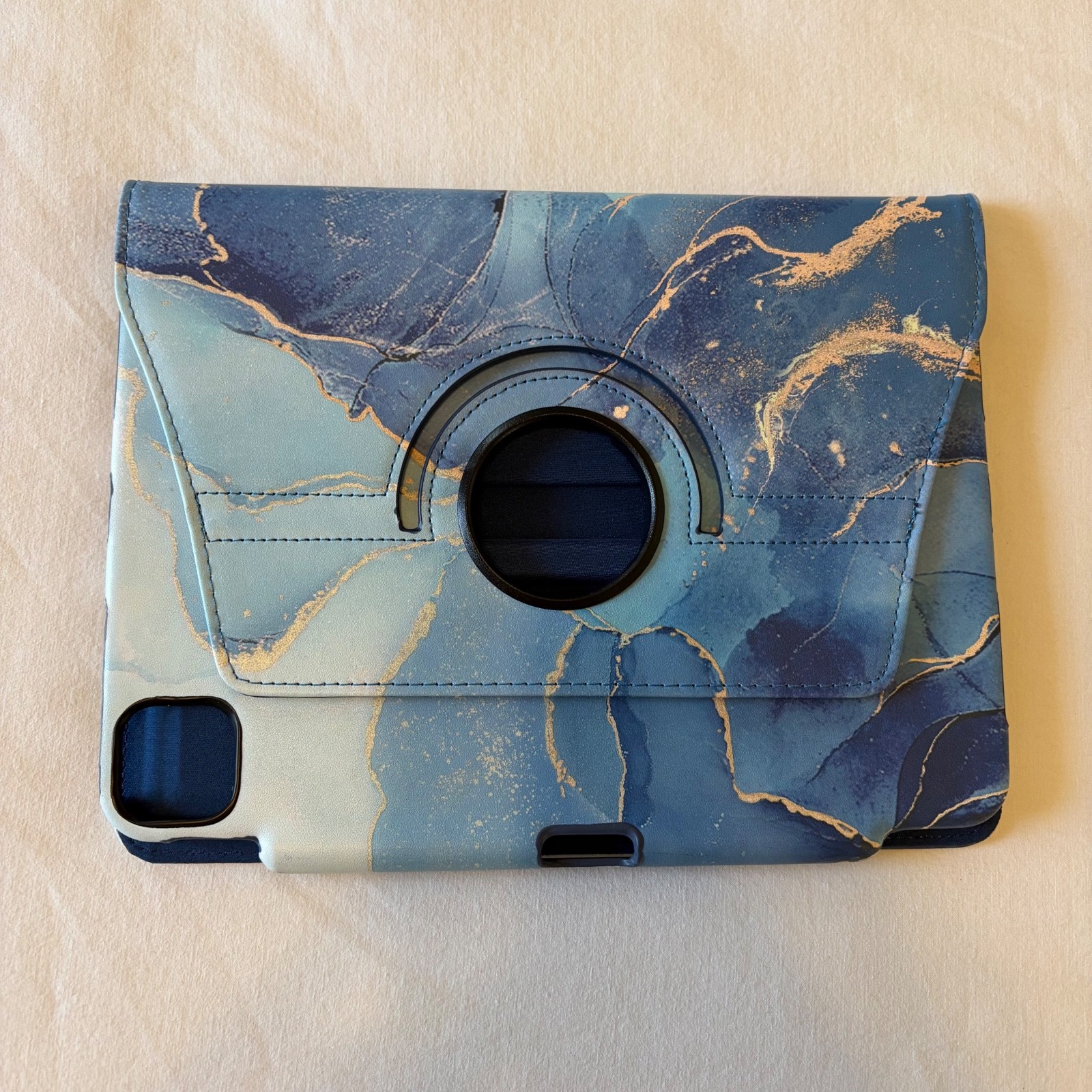 Fintie Rotating Case for iPad Pro 11-inch 11″ 4th/3rd/2nd Gen Ocean marble, 360