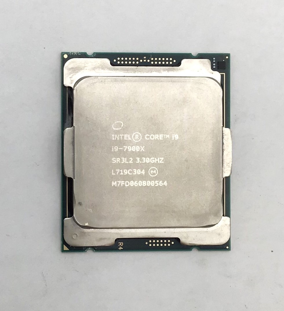 Intel Core i9-7900X SR3L2 3.30GHz 10-Core 13.75M LGA2066 Desktop CPU Processor