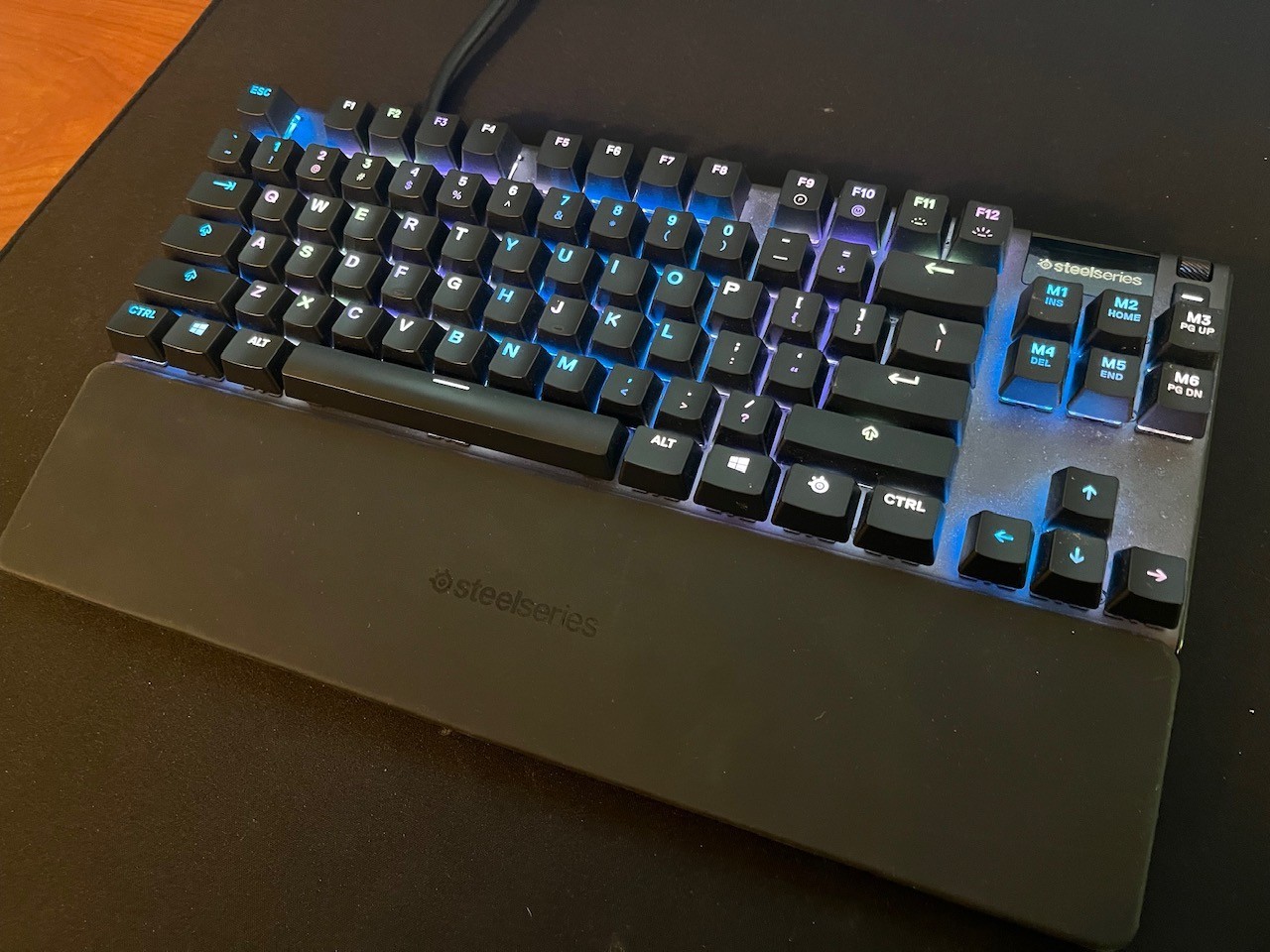SteelSeries Apex 7 TKL Gaming Keyboard – Red Linear Switches – Black – Wired