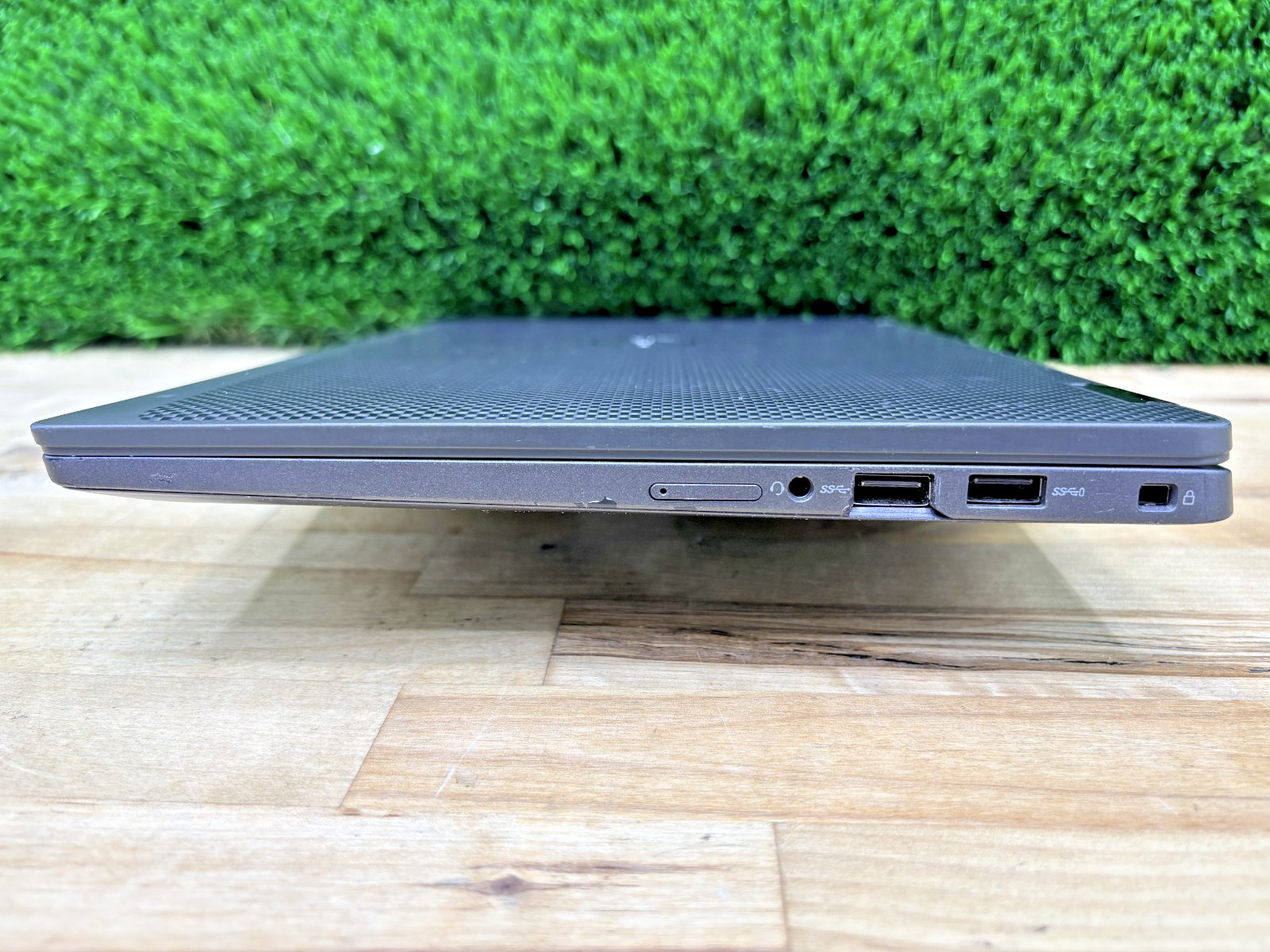 Dell Latitude 7410 Intel i7-10th Gen 1.80GHz 16GB RAM 256GB SSD Windows 11 Pro*