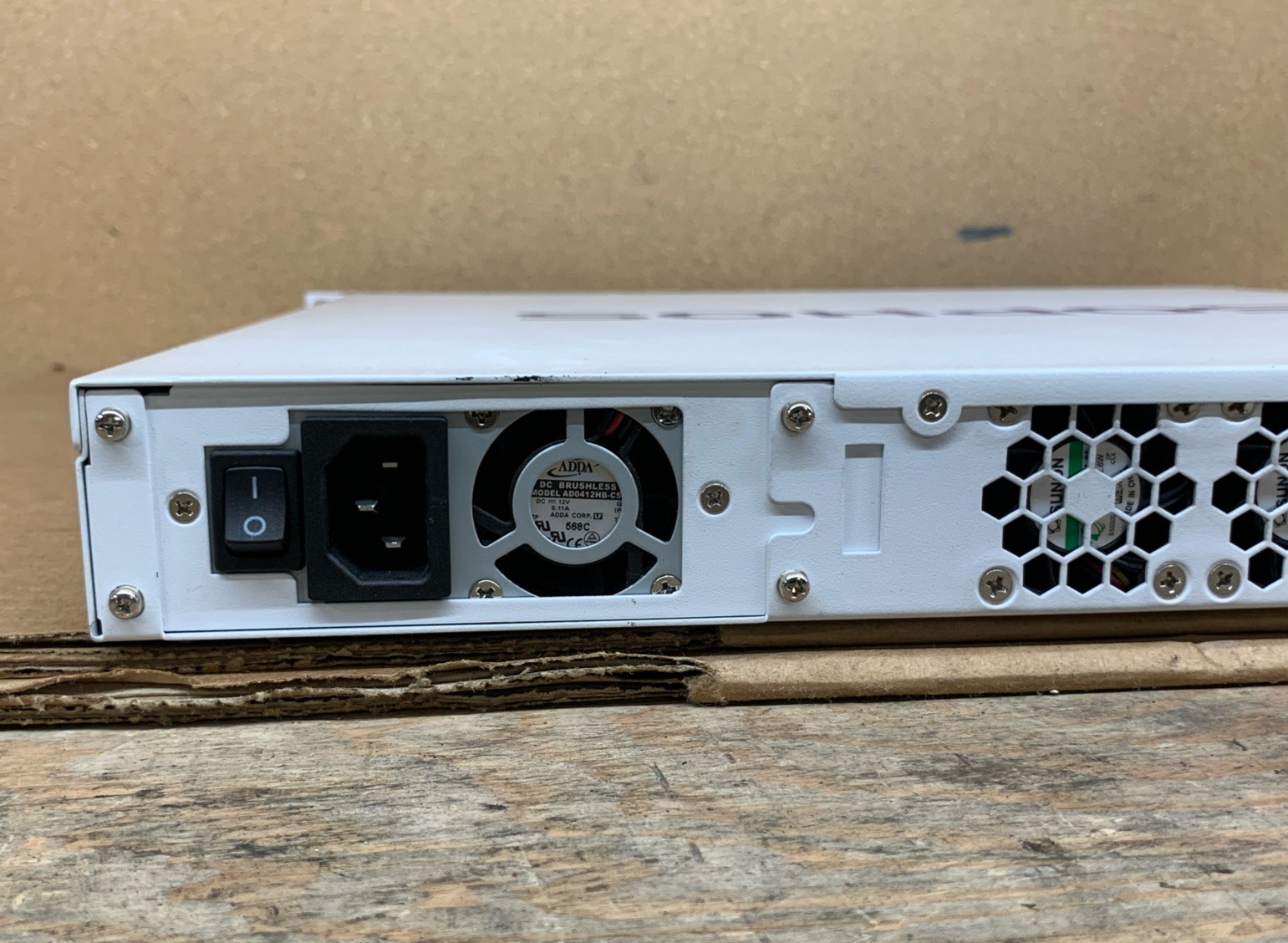 SOPHOS FIREWALL UTM SG 430 rev.1 / SECURITY APPLIANCE ONLY / NO LICENSE