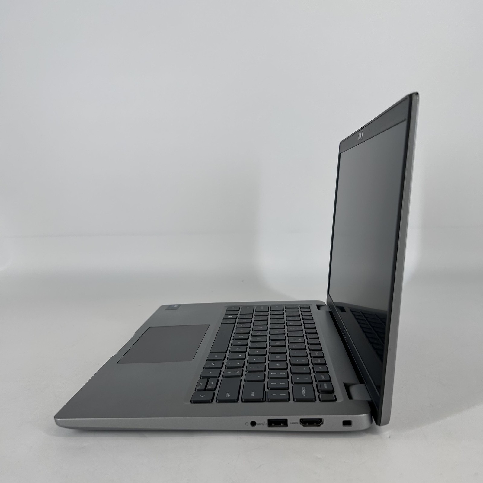 Dell Latitude 5450 14 Gray FHD 1.7 GHz Ultra 7 165U 32GB RAM 512GB SSD Good