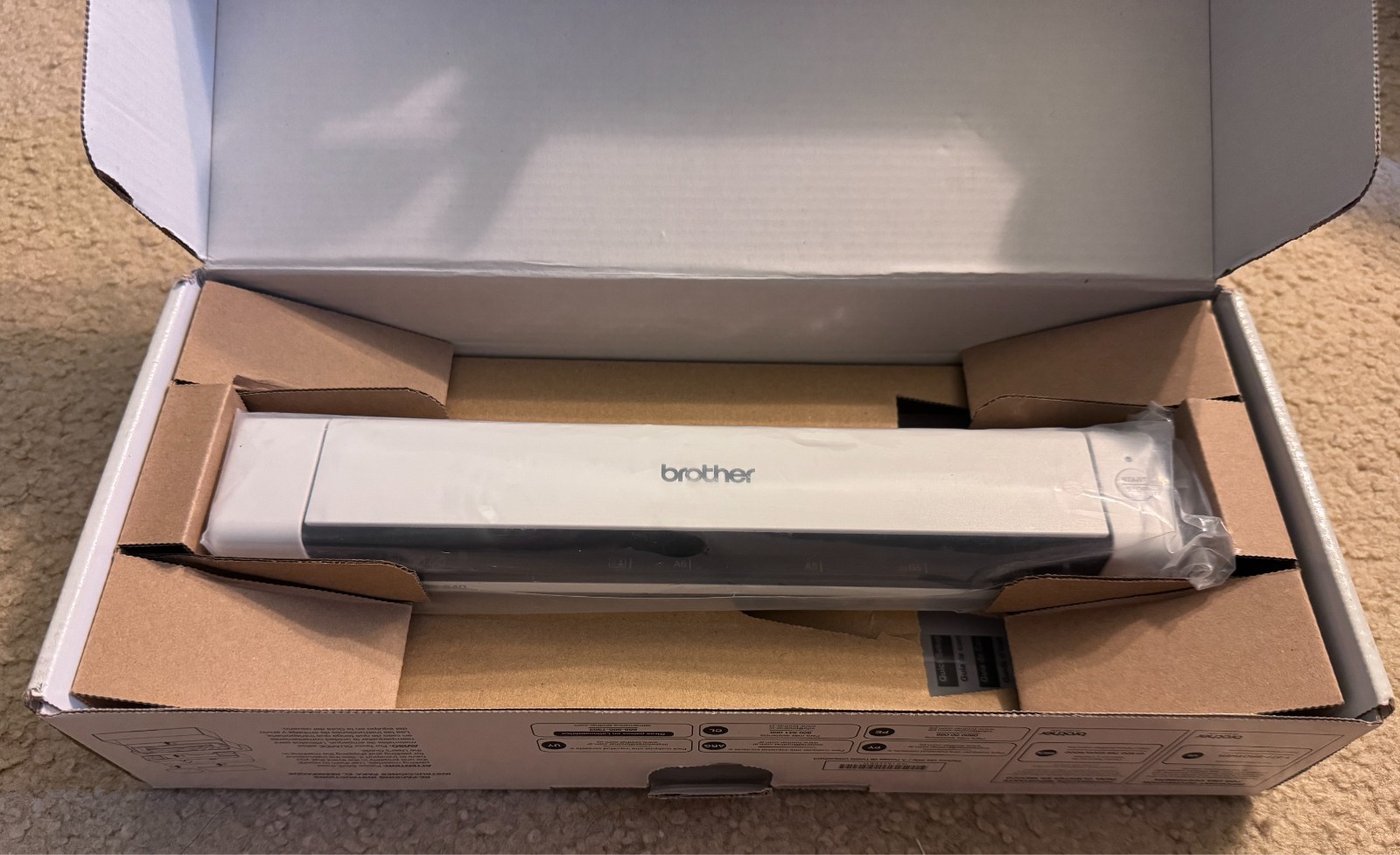 Brother DS-640 Compact Mobile Document Scanner White w/ Box + Cables + Manual
