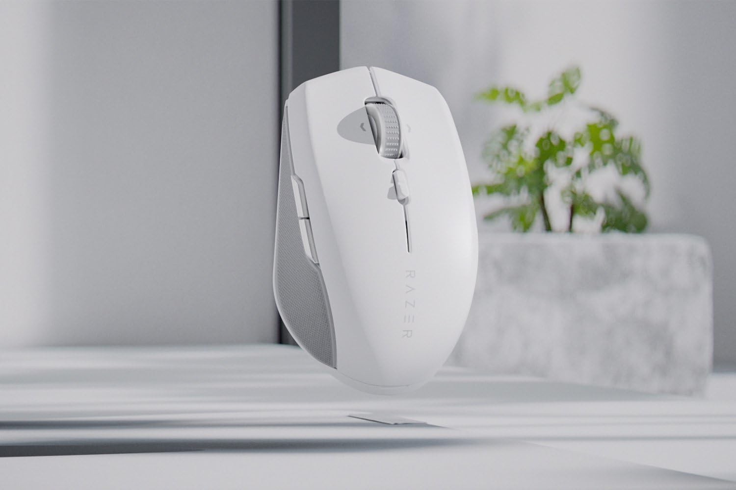 Razer Pro Click Mini Portable Wireless Mouse: Silent, Tactile, Mouse Clicks –