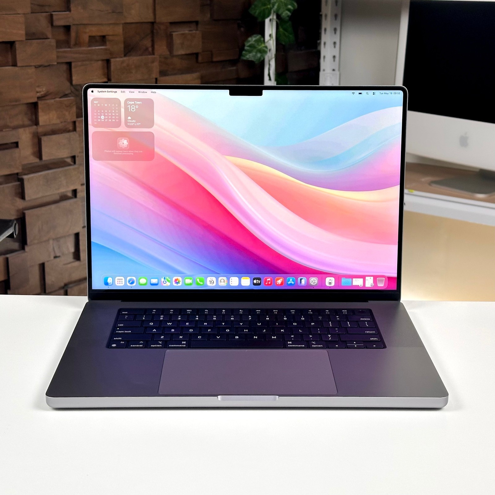 MacBook Pro 16″ 2021 M1 Pro 10-CPU 16-GPU 16GB 512GB SSD Tahoe 2025 + WARRANTY