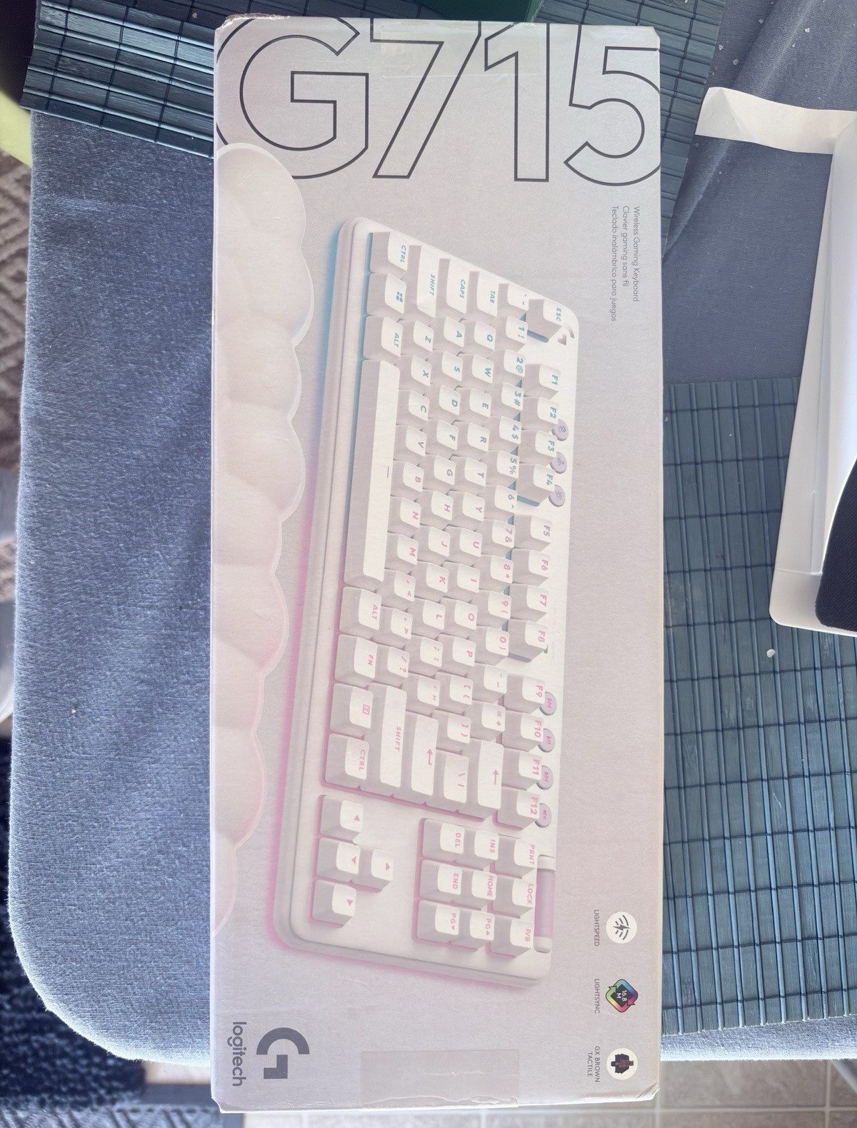 Logitech G715 Wireless/Bluetooth White