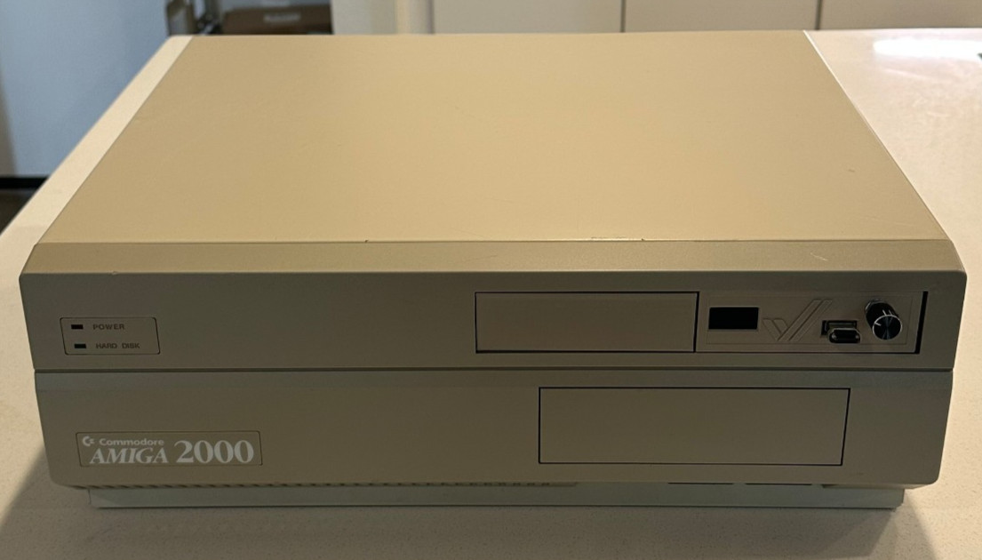 Commodore Amiga A2000 2000 Computer – Gotek Floppy – Noctua Fan (9641)