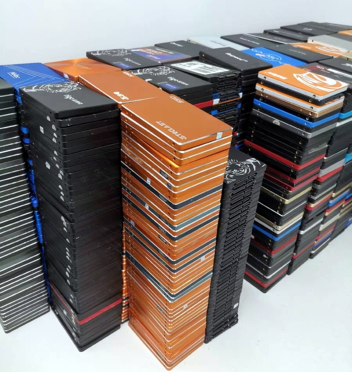 Lot Wholesale 2.5″ SSD Solid State Drive 120GB 128gb 240GB 256GB 480GB 512GB