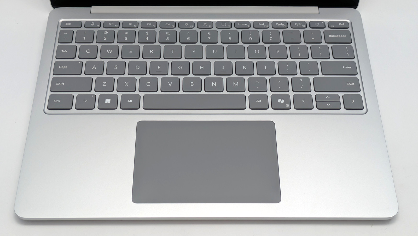 Microsoft Surface Laptop 13″ Snapdragon X Plus 16GB DDR5 256GB UFS Windows 11H