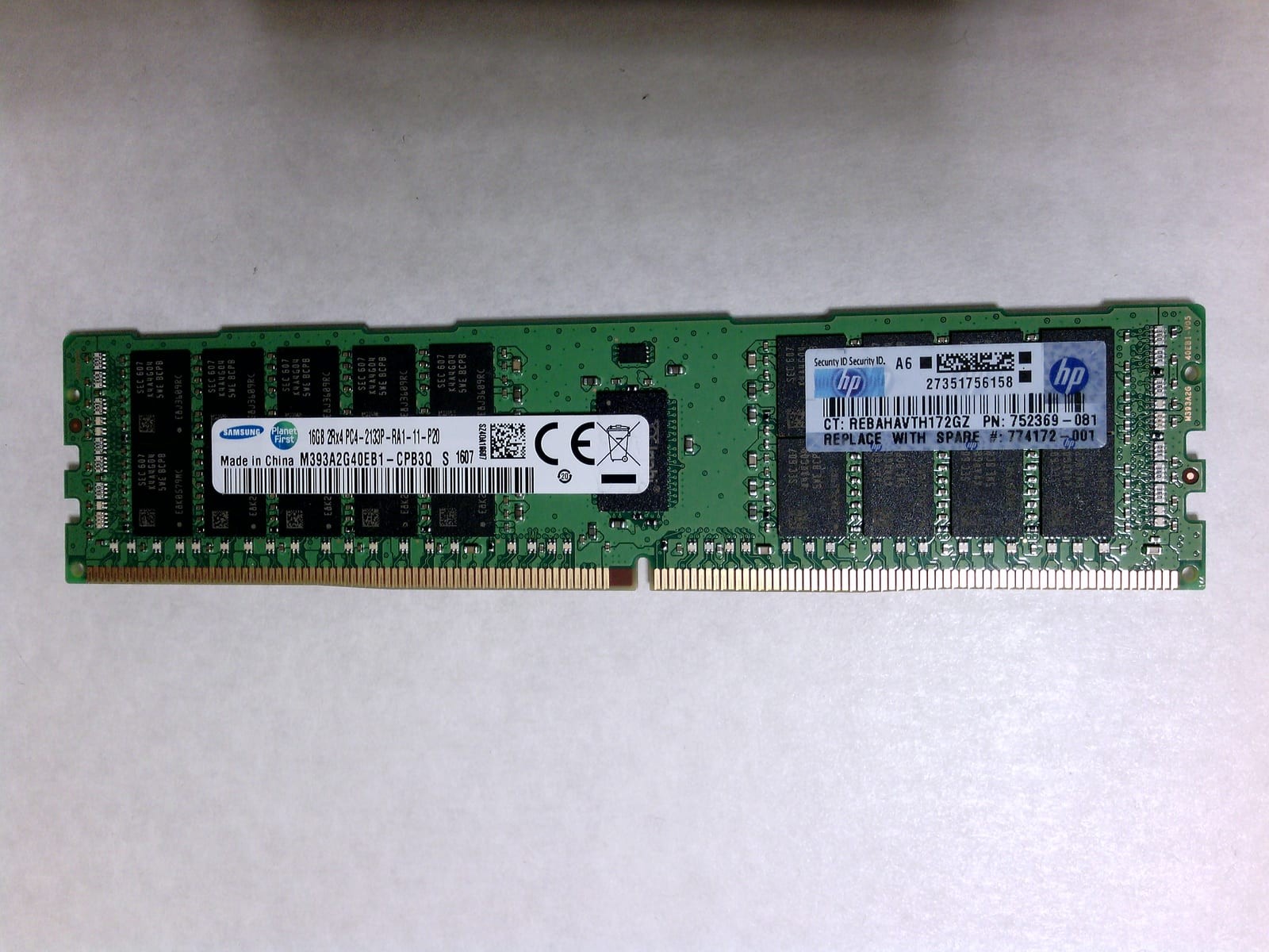 Samsung 16GB PC4-17000 DDR4-2133 2Rx4 ECC RDIMM RAM M393A2G40EB1-CPB