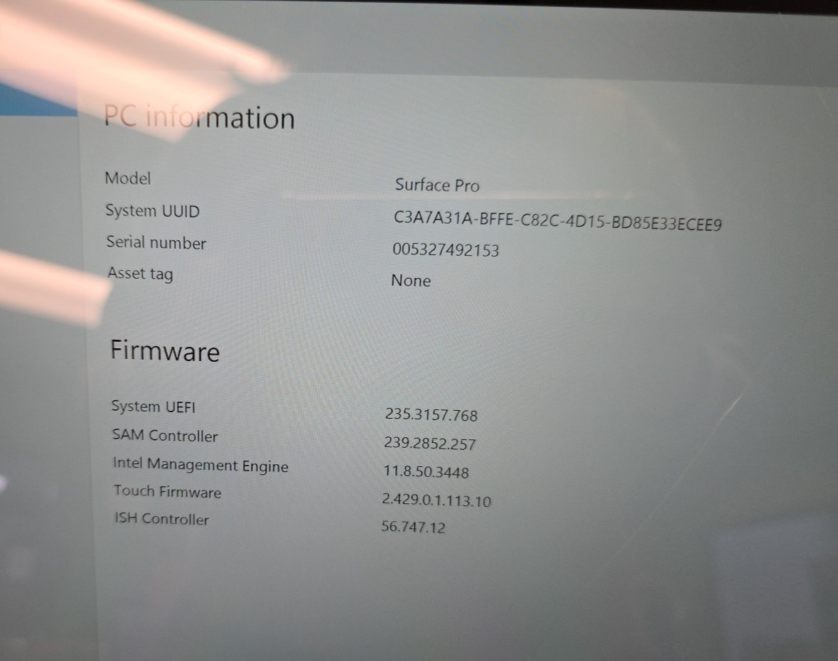 Microsoft Surface Pro 5th Gen| Intel Core i5-7300U|8GB RAM|256GB SSD| WIN 10 PRO