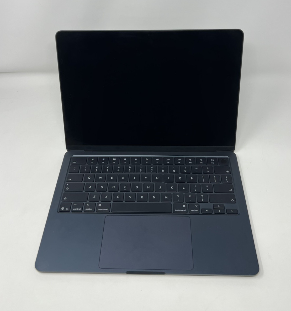 Apple MacBook Air 13 M5 16GB 512GB Midnight 100 Percent Battery 29 Cycles