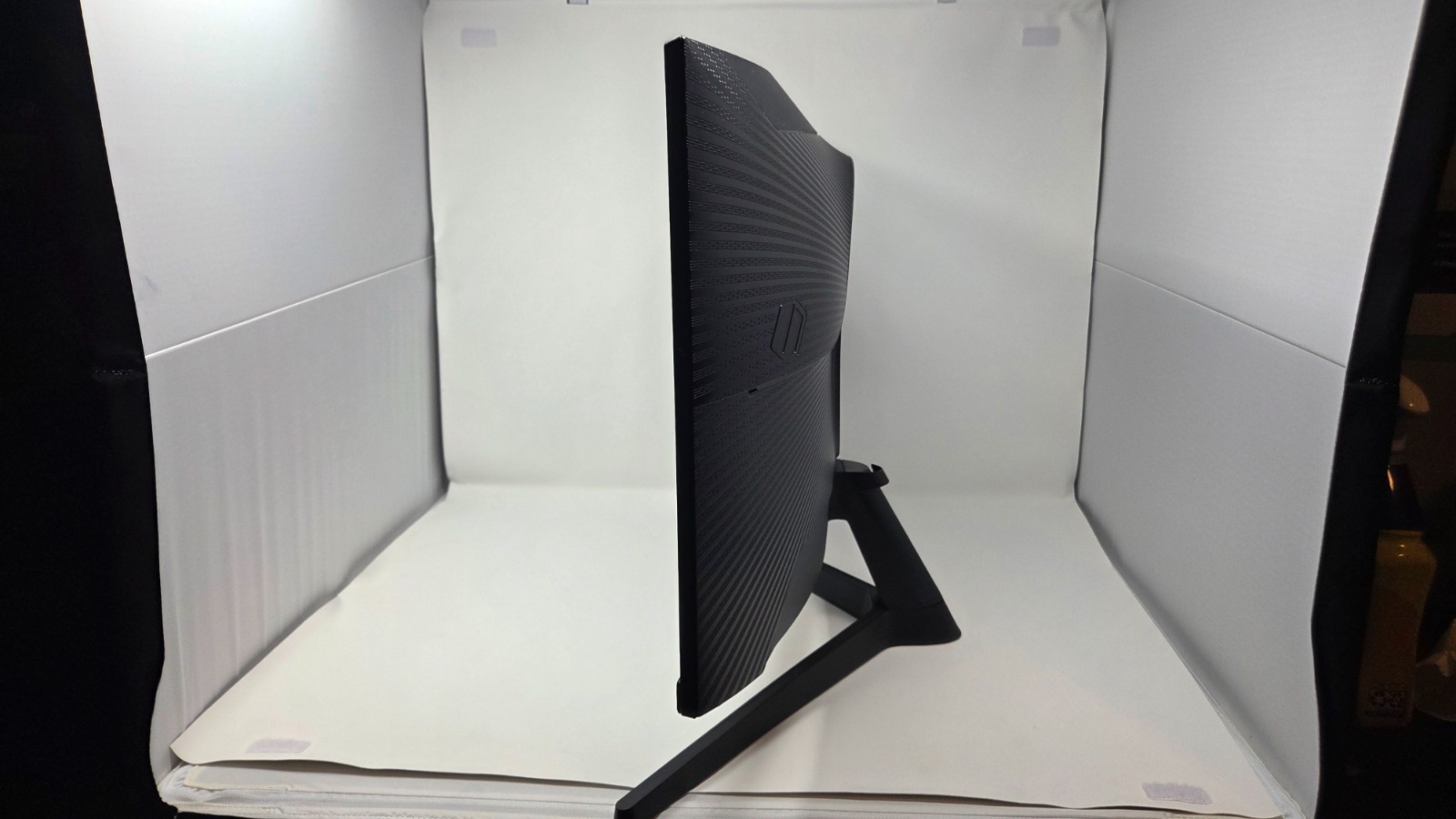 Samsung 27″ Odyssey G55C QHD 165Hz 1ms Curved Gaming Monitor