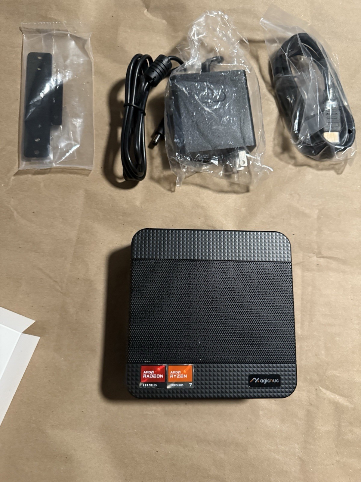 MagicNuc AG2 Mini PC Ryzen 7 7840HS NO RAM, NO NVMe SSD, Barebones