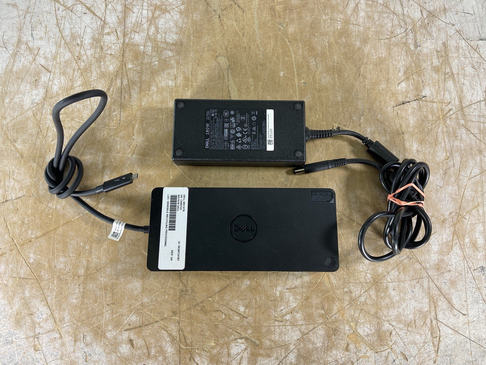 DELL WD19TB K20A K20A001 DOCKING STATION W/ 180W POWER SUPPLY