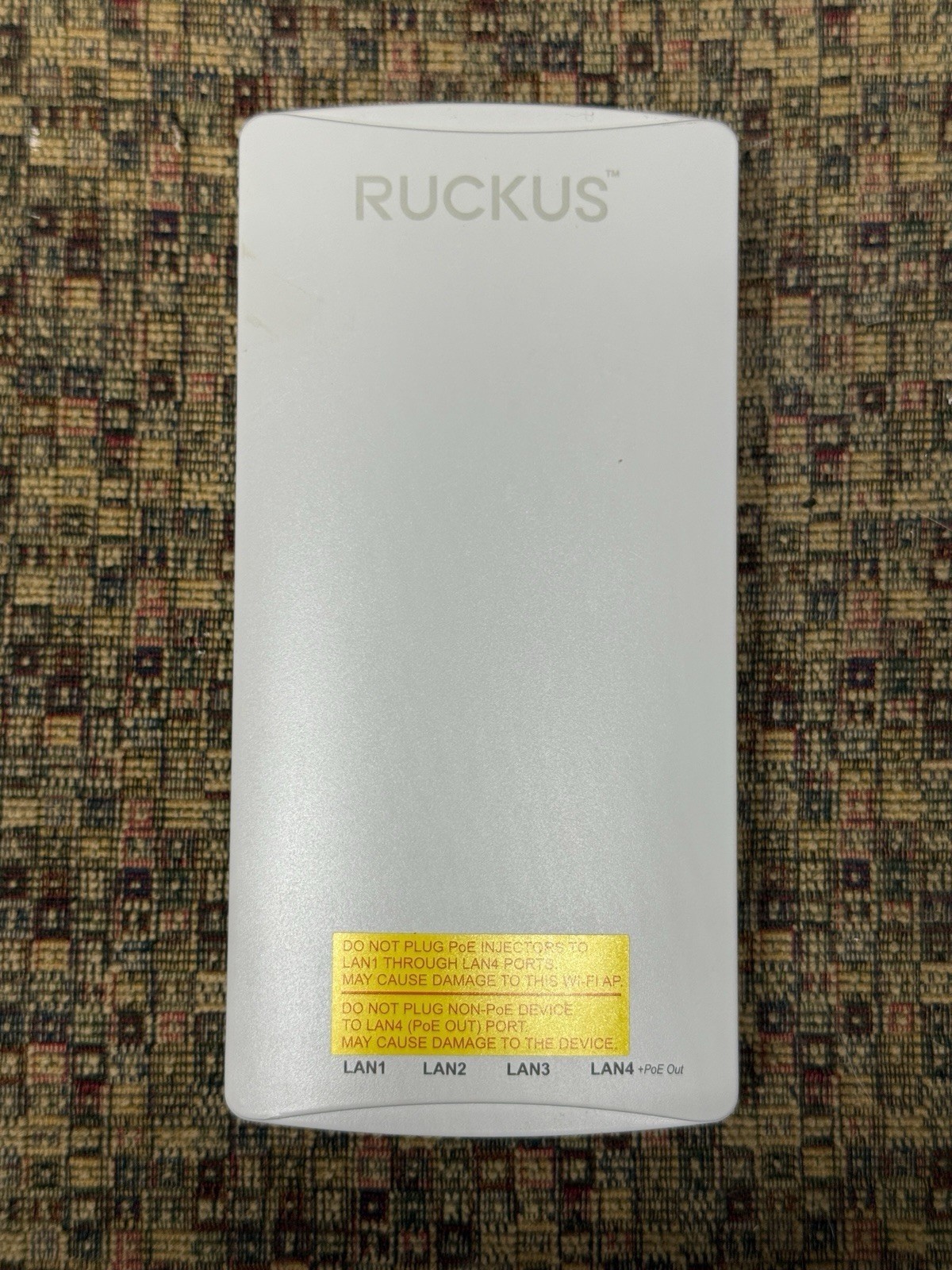 Ruckus H550 WiFi 6 (802.11ax) Indoor Access Point (901-H550-US02/00)