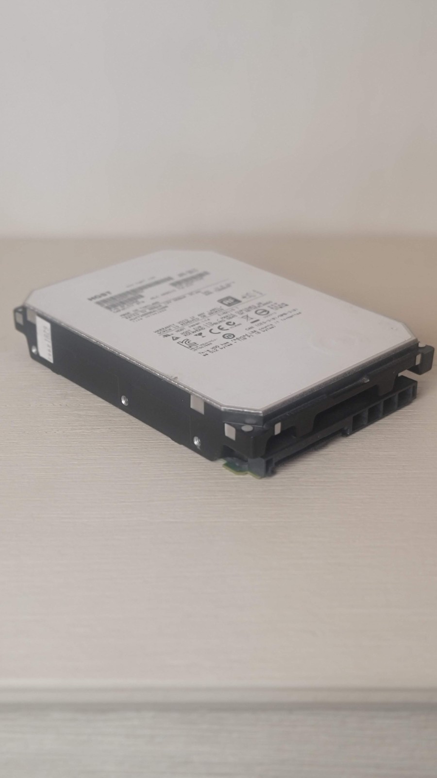 8TB SAS HGST 7.2K 12Gb/s 3.5in 4Kn HDD HUH728080AL5200