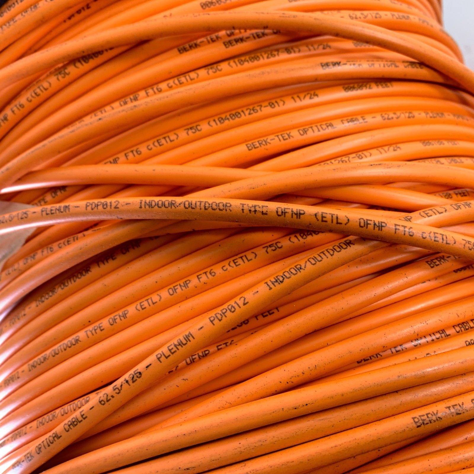 Berk-Tek PDP012 Fiber Cable 900ft Plenum 62.5/125 OS2 12 Strand