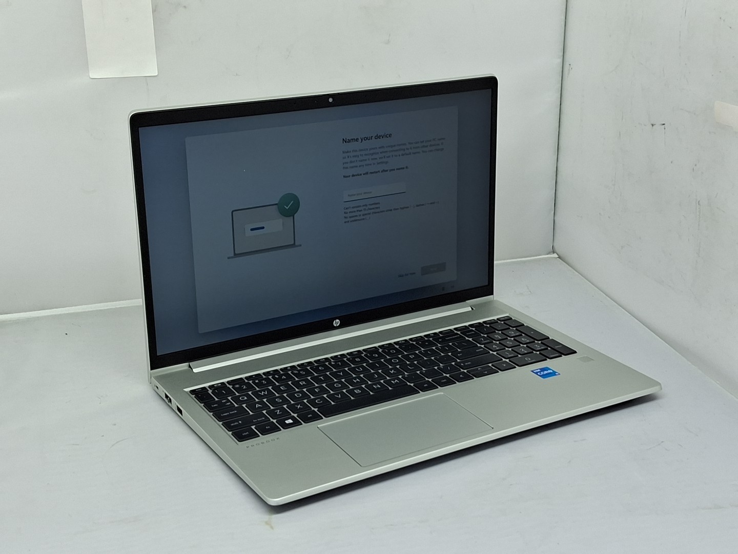 HP ProBook 450 G8 15.6″ – i5-1135G7, 8GB, 256GB – Windows 11 – Scratches