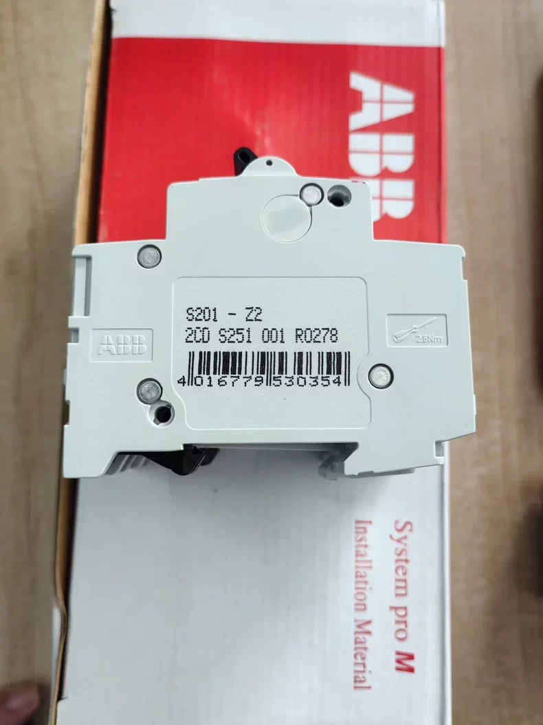 1PCS NEW S201 Z2A S201-Z2 NO BOX In Stock #YY
