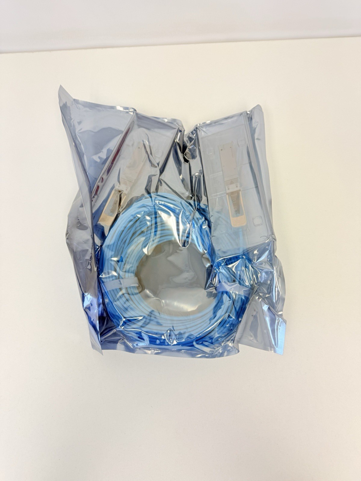 Cisco QSFP-100G-AOC5M 100GBASE QSFP Active Optical Cable, 5M New