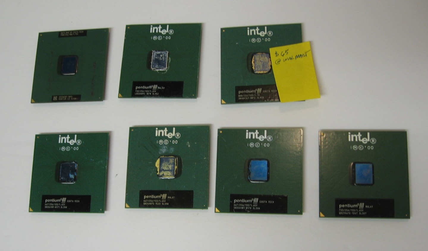 CPU Intel PENTIUM III MC 00 COSTA RICA / MALAY 667/256/133/1.65 – 7 ct.